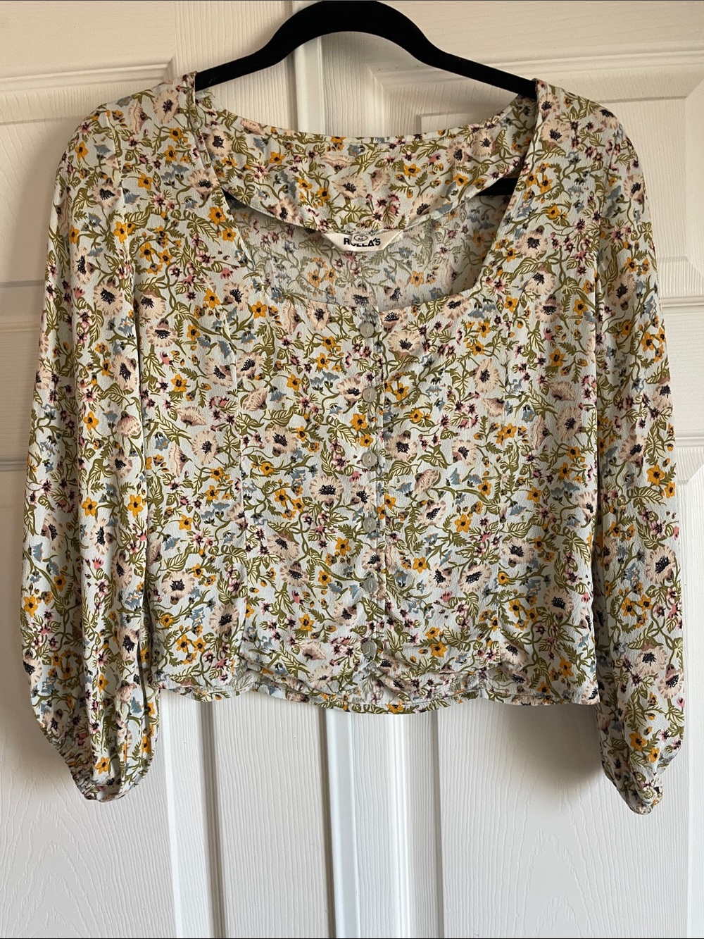ROLLA'S Floral Button-Front Crop Blouse in Cream, Yellow and Green